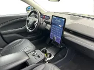 Ford Mustang Mach-E Extended RWD 98 kWh 294pk | 95,5% SOH | WLTP 610km rijbereik | Stoel- stuur en voorruitverwarming | Panorama dak | Elektrische stoelen | Technologypack +