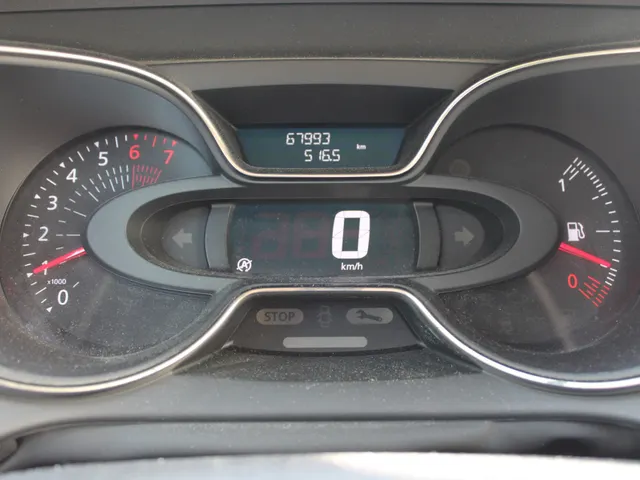 Renault Captur 0.9 TCe Intens | navigatie | trekhaak | climate control