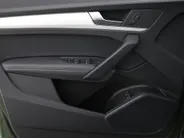 Audi Q5 Sportback 50 TFSIe 299pk S edition Competition · Camera · Inklap. Trekhaak · Matrix LED · Dodehoeksensor · Stuur- & Stoelverwarming · Elektrische stoelverstelling · Apple/Android Car Play · Garantie t/m 24-06-2030 of 100.000km
