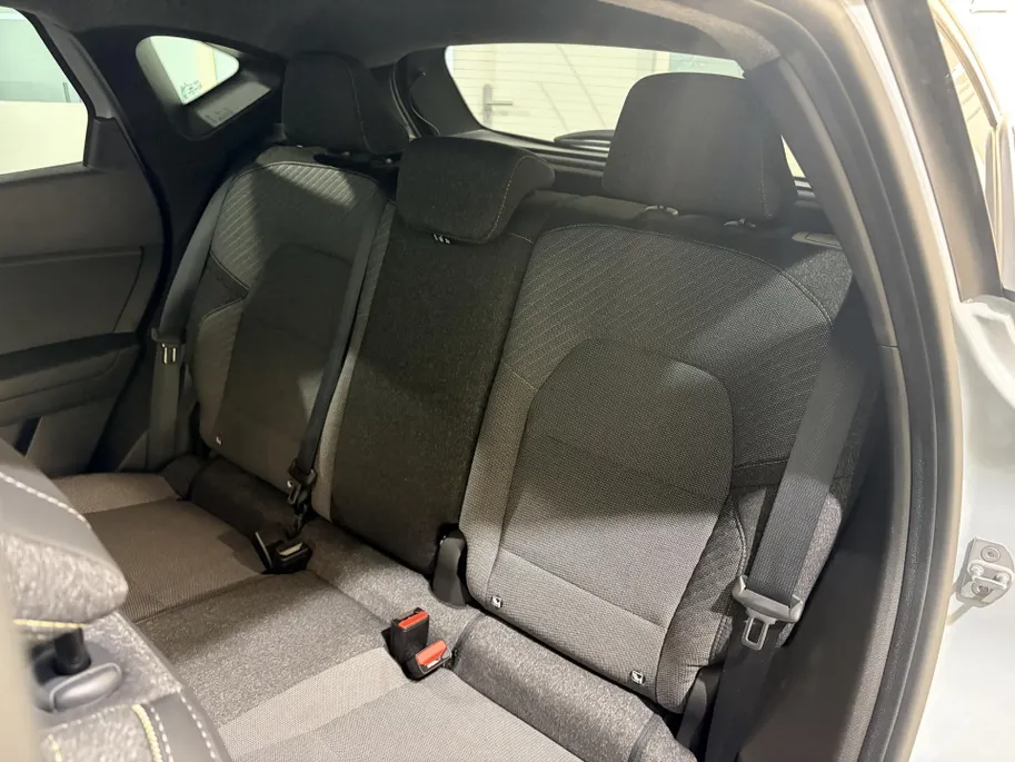 Renault Captur 160PK E-Tech full hybrid Techno Automaat | 1ste Eigenaar | Google Built-In | Camera | Digitale Cockpit | Apple Carplay/Android Auto | Parkeersensoren | Cruise Control Adaptief | Climate Control | Licht & Regen Sensor |