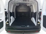Ford E-Transit Courier Trend 44 kWh | NL auto | Navigatie | Apple carplay & android auto | Adapt. cruise control | BLIS | Parkeersensor achter | Achteruitrijcamera | Trekhaak |