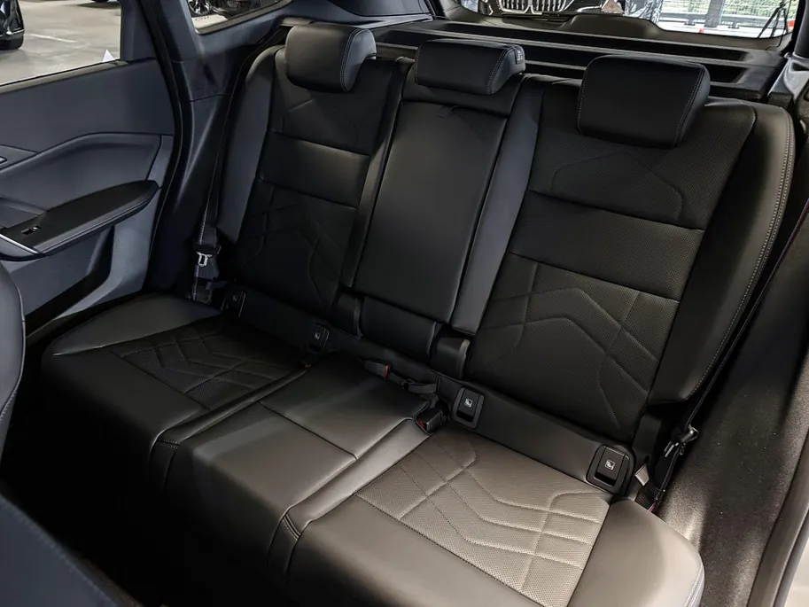 BMW iX1 eDrive20 67 kWh M Sport Edition