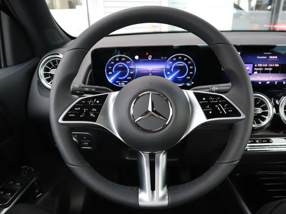 Mercedes-Benz EQB 250+ AMG Line LIMITED 7p. 71 kWh