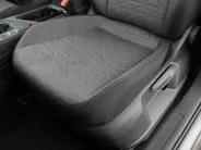 Volkswagen Tiguan 1.4 TSI eHybrid 245pk DSG Life Business · Camera · Inklap. Trekhaak · Stuur- & Stoelverwarming · Apple/Android Car Play · Elek. Achterklep ·