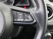 Mazda 2 1.5 Skyactiv-G GT-M | Trekhaak | Camera | Stoelverwarming | 16' LM | Navi | Cruise | Clima | Dodehoek detectie | LED | HUD |