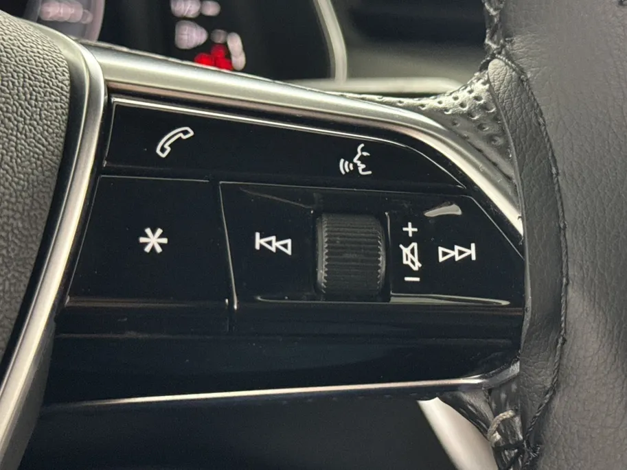 Audi A6 Avant 45 TFSI S-Line DSG Automaat | 245 PK | 2 X S-Line | Audi Sport Wielen
