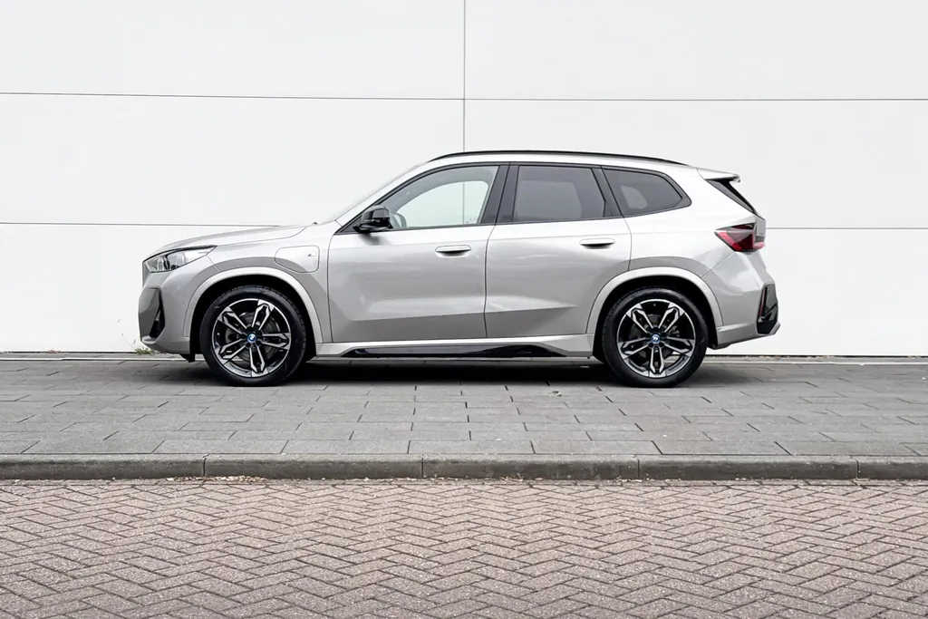 BMW X1 xDrive25e