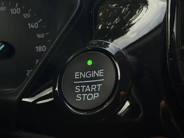 Ford Fiesta 1.0 EcoBoost 100pk 5dr Titanium | Camera | Navi | B&O | Verwarmbare voorruit | Apple Carplay & Android Auto | Cruise Control