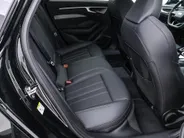 Audi A6 Avant S edition Comp 367 PK S-tronic e-hybrid quattro · MIDNIGHT GREEN · 360 Camera · Servosluiting · Panoramadak · Bang & Olfusen · Elek. Stuurkolom · Bijrijder Scherm · Stoelverwarming V + A · 21'' Inch · Garantie t/m 03-03-2028