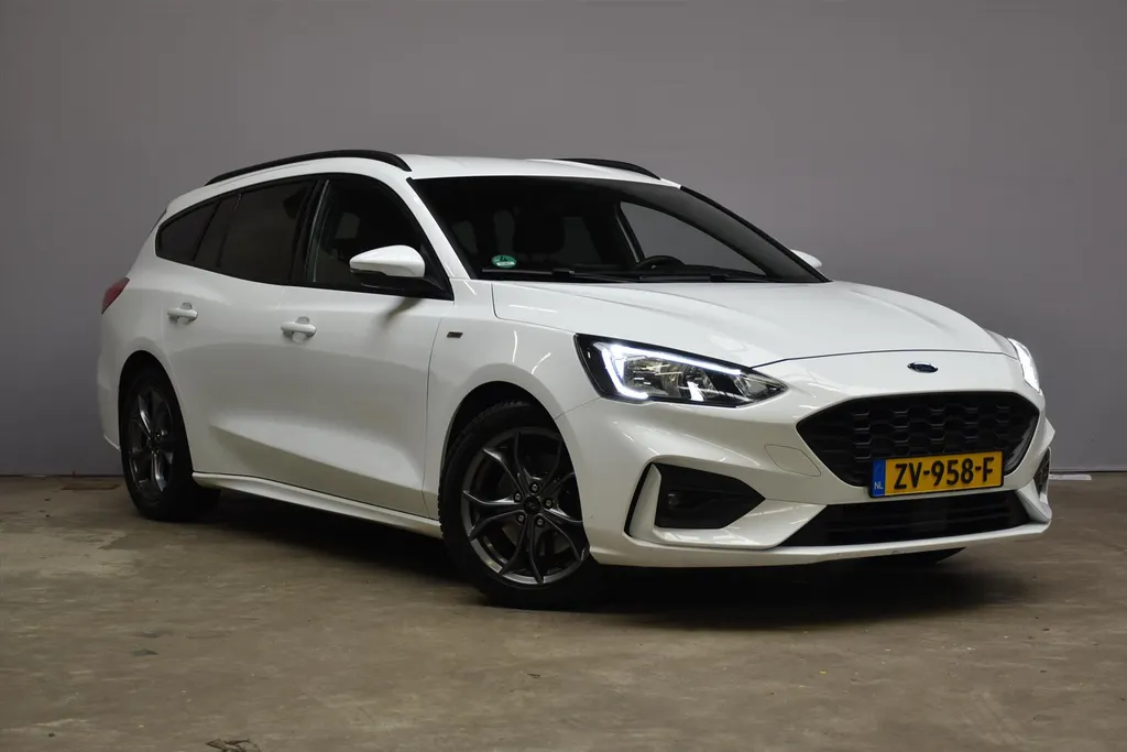 Ford Focus Wagon 1.0 EcoBoost 125pk Automaat ST Line