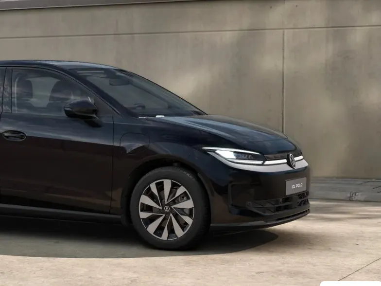 Volkswagen ID. Polo Life First Edition 52 kWh accu, 211 PK · Achteruitrijcamera · Draadloze telefoonlader · Stuurwiel verwarmd · Stuurwiel multifunctioneel ·