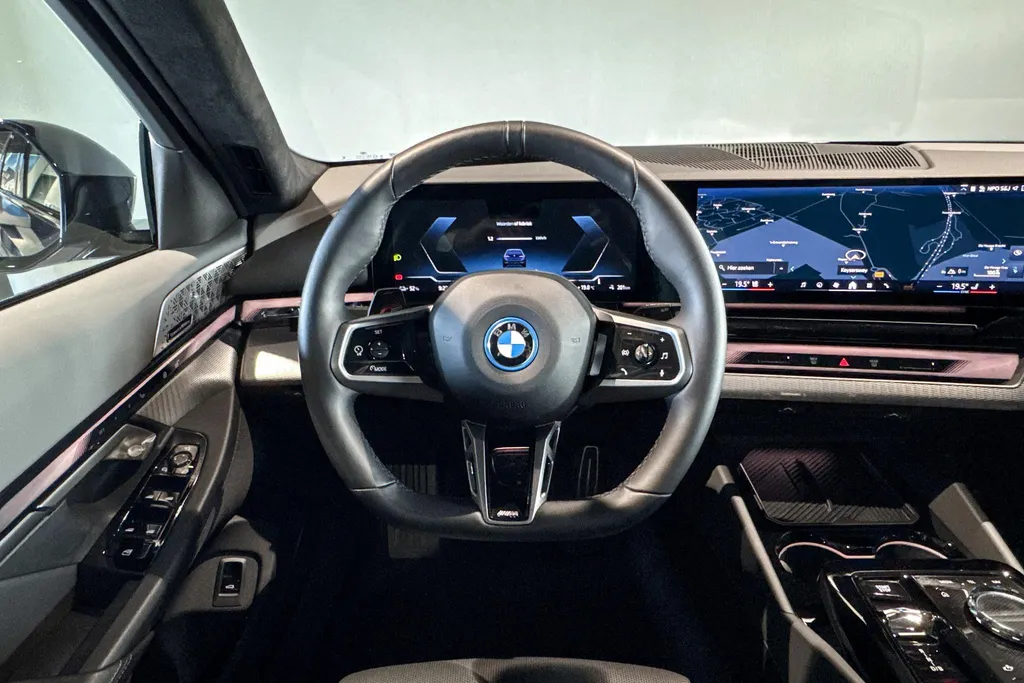 BMW i5 Touring xDrive40
