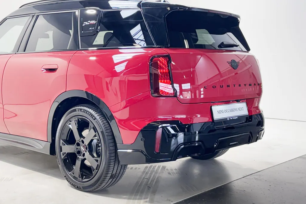 MINI Countryman Electric SE ALL4 John Cooper Works Pakket L