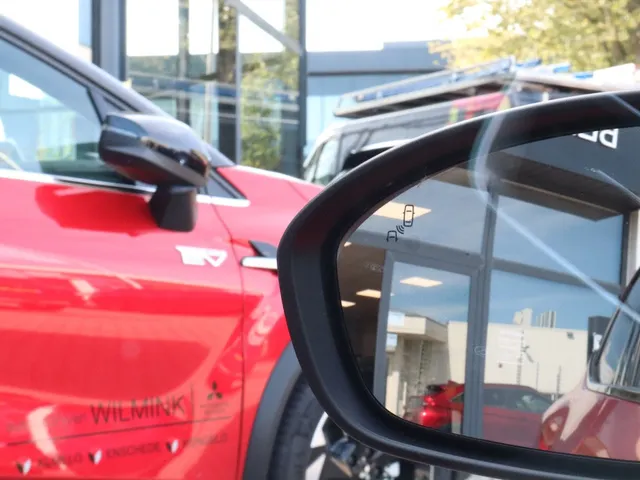 Mitsubishi Colt 1.6 HEV Intense+ Adaptive Cruise | Keyless | All Seasons