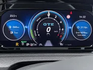 Volkswagen Golf 1.4 eHybrid 245pk GTE · Panoramadak · Trekhaak · Apple/Android Car Play · Camera · Stoelverwarming ·