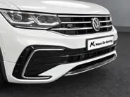 Volkswagen Tiguan 1.5 TSI 150pk DSG R-Line · Panoramadak · Camera · Trekhaak · Harman Kardon Sound  · Apple/Android Car Play · Keyless · Matrix LED · Stuur- & Stoelverwarming ·