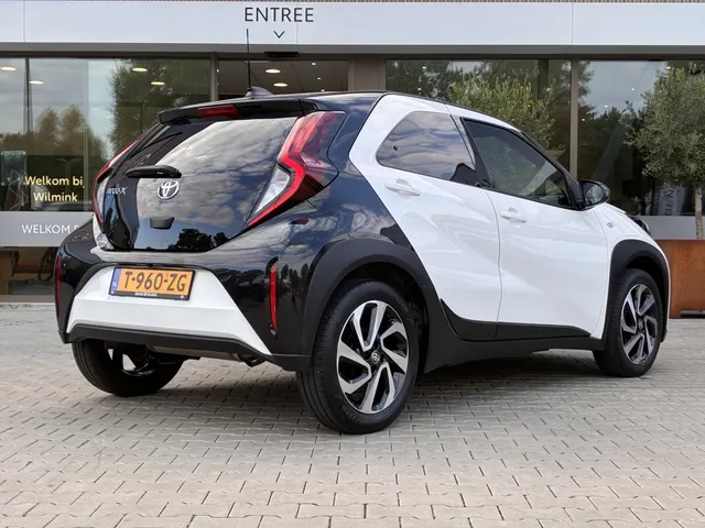 Toyota Aygo X 1.0 VVT-i S-CVT Puls