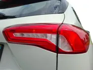 Ford Focus Wagon 1.5 EcoBoost Active Business 150PK Automaat | 1500kg Trekgewicht | Trekhaak | Climate Control | Navigatie | Parkeersensoren | Cruise Control | Keyless Entry