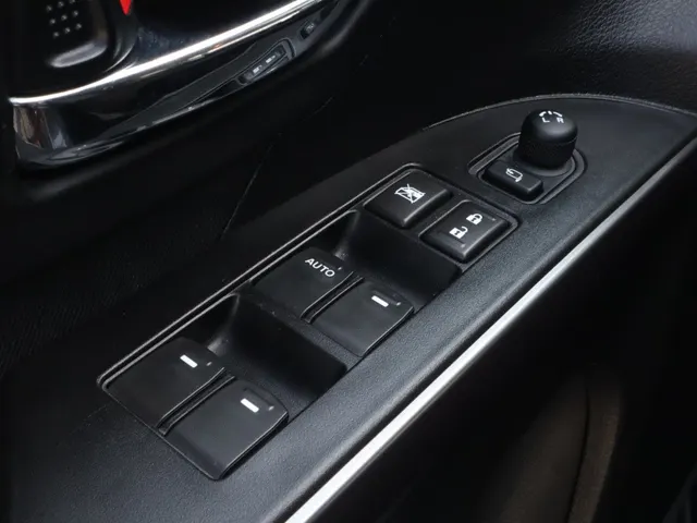 Suzuki S-Cross 1.4 BoosterJet Hybrid Select | Carplay | Trekhaak | All Seasons VERKOCHT
