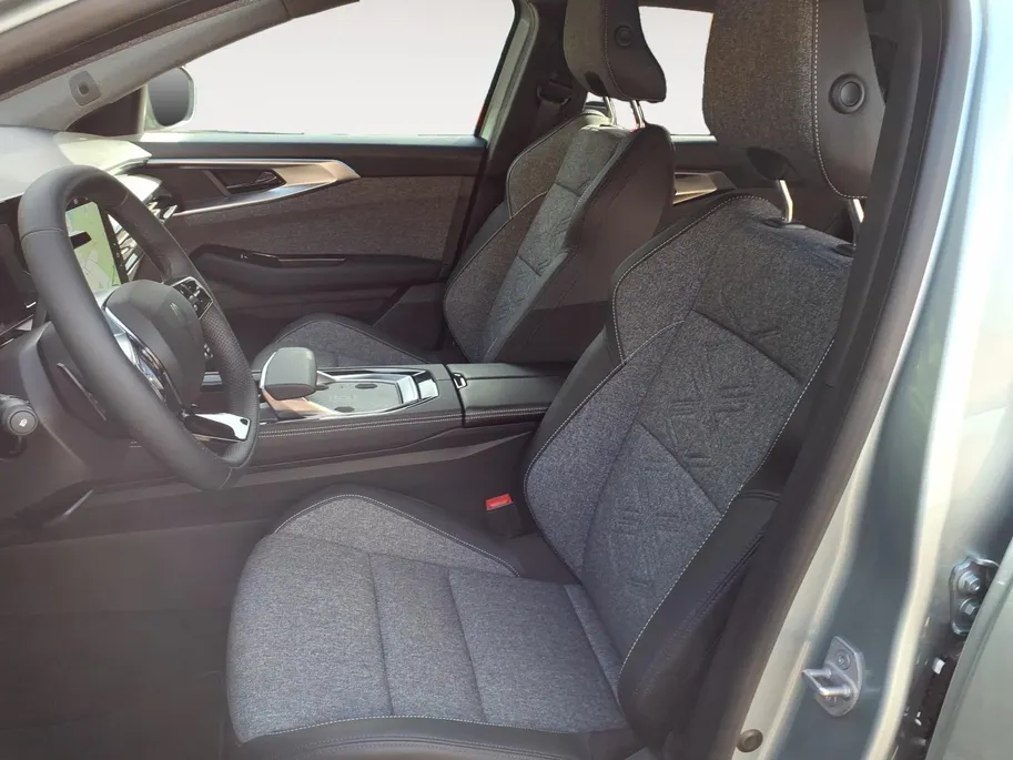 Renault Espace E-Tech full hybrid 200 techno 7p. Apple Carplay/Android Auto , cruise control adaptief , achteruitrijcamera , elektrisch bedienbare achterklep , navigatie google , lichtmetalen velgen 19'