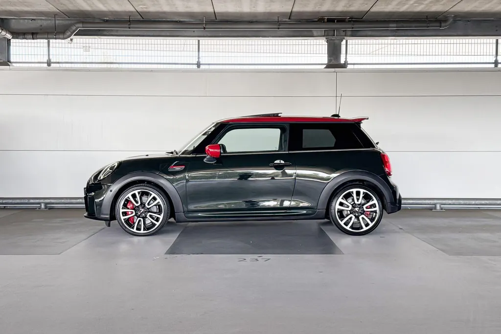 MINI Cooper 3-deurs 2.0 John Cooper Works JCW Pack