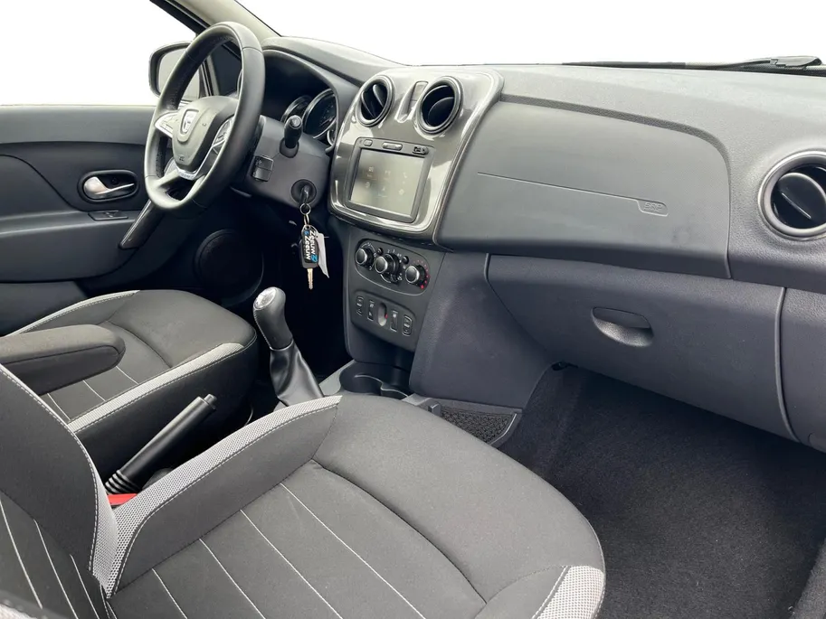 Dacia Sandero 0.9 TCe Tech Road | Achteruitrijcamera | Airco | Navigatie | Cruise | Telefoon |