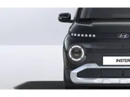 Hyundai Inster 49 kWh / Evolve Sky W&T | 0,99% RENTE MOGELIJK | VAN € 31.760,- VOOR € 29.950,- | Private lease vanaf 339 ,- PM |