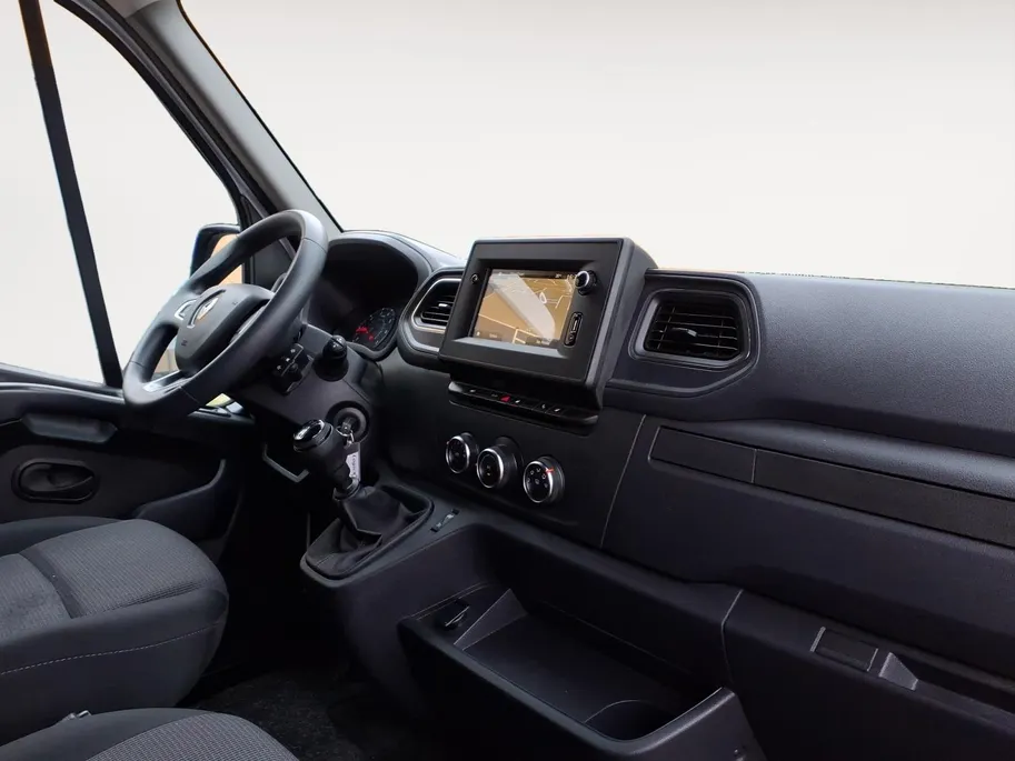 Renault Master T33 2.3 dCi 135 L2H2 Work Edition Airco | Navigatie | PDC-Camera | Blindspot | 1 jaar Garantie.