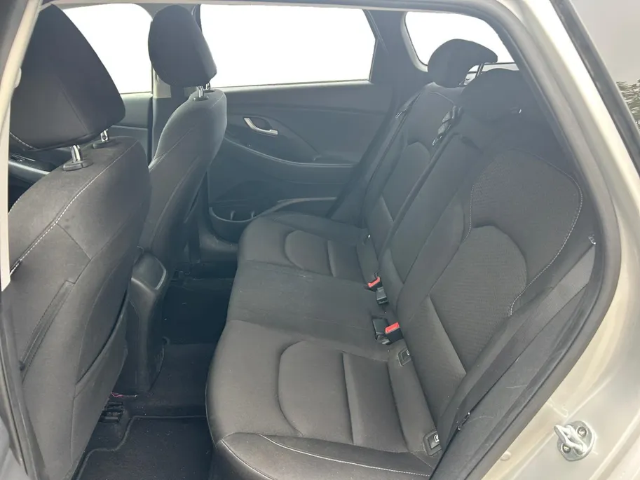 Hyundai i30 Wagon 1.4 T-GDI Comfort Zeer mooie uitvoering! Nu met 12 maanden garantie!