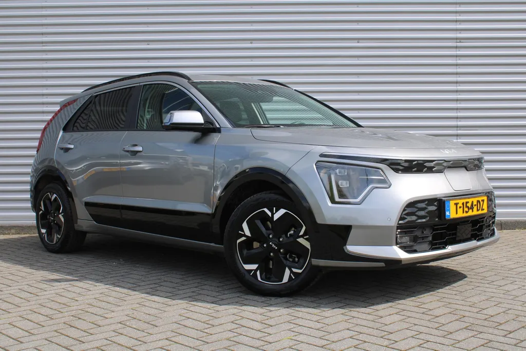 Kia Niro EV DynamicPlusLine 64.8 kWh | Airco | Navi | Camera | Cruise | 17' LM | PDC |