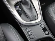 Mazda 2 Hybrid 1.5 Agile | Comfort pakket | 15' LM | Stoelverwarming | Apple Carplay/Android Auto |
