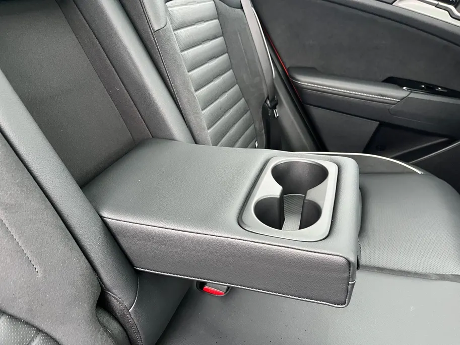 Kia Sportage 1.6 T-GDi Hybrid GT-PlusLine |Elektrische stoelen met geheugen |Panorama-dak| Stuurwiel|Stoel verwarmd| Apple Carplay/Android Auto|