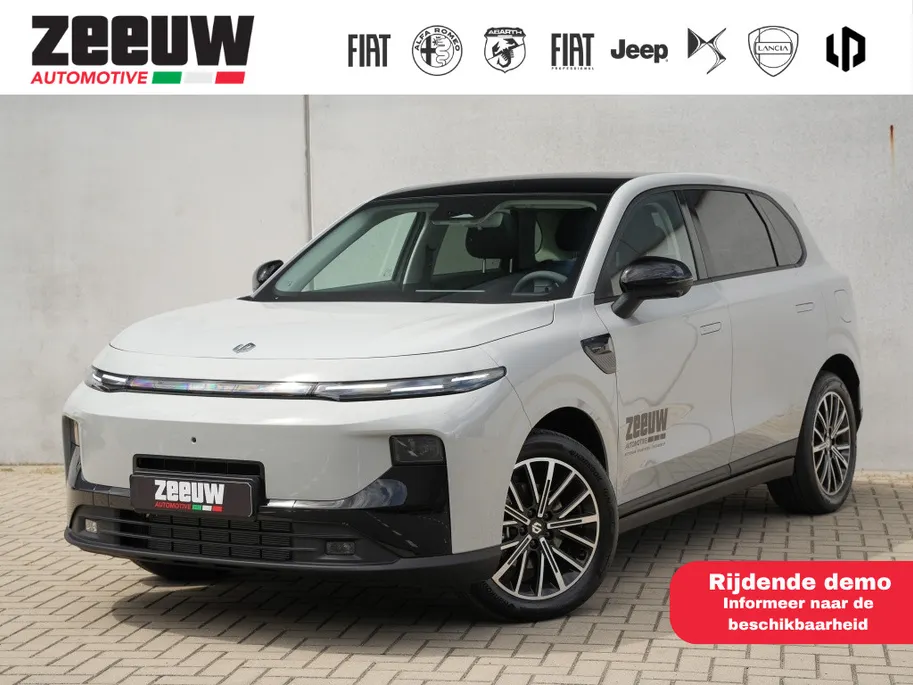 Leapmotor B10 Design Hybrid EV 18.8 kWh | Pano | Camera | Carplay | Navi