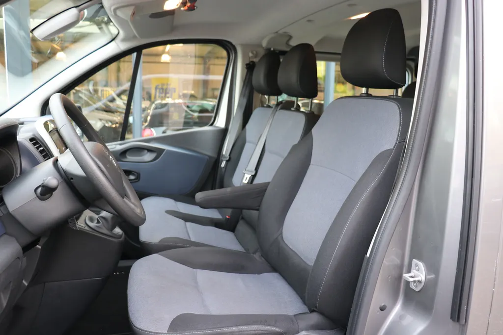 Opel Vivaro 1.6 CDTI L2H1 DC Business+ EcoFlex EX. BTW 1e eigenaar Lease v.a. 395,- p/m