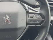Peugeot 3008 1.2 PureTech Crossway Avantage | Navigatie | Camera | Cruise/Climate Control | 12 MAANDEN GARANTIE!