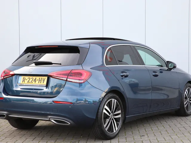 Mercedes-Benz A-Klasse 200 Luxury Line AUTOMAAT | LEER | CLIMA | PANO | NAVI