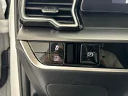Kia Sportage 1.6 T-GDI HEV DynamicPlusLine Automaat | Half Leder | Elektrische Stoelen | 18'' L.M. Velgen