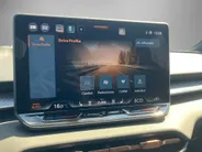CUPRA Terramar 1.5TSIe-Hybrid 200kW/272PK VZ Performance · Panoramadak · Trekhaak · 360°Camera + Parkeersensoren · Garantie t/m 28-04-2030 of 100000km.