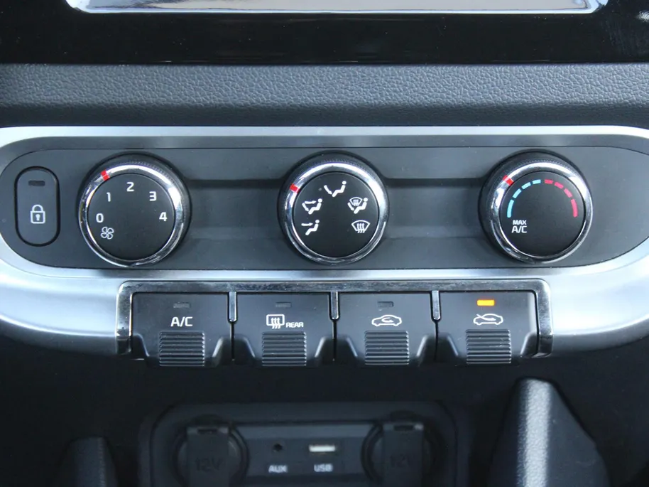 Kia Rio 1.2 CVVT ComfortLine | Apple Carplay/Android Auto | Navi Pioneer  | Airco | Cruise | All seasons | Dealeronderhouden |