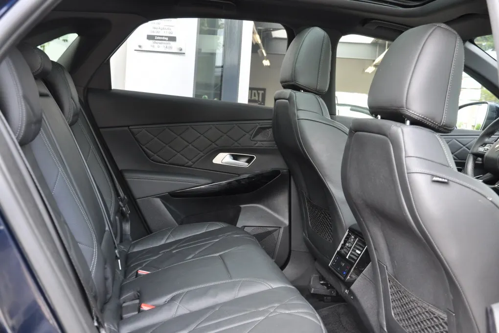 DS DS 7 E-Tense 225 Rivoli All Seasons