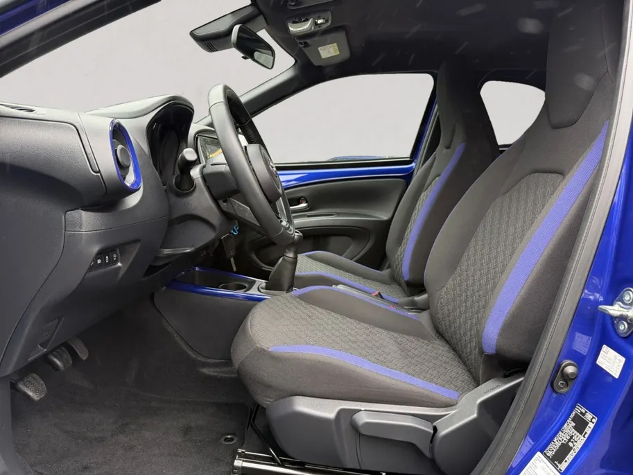 Toyota Aygo X 1.0 VVT-i MT Pulse | Bi-tone | all seasons | Android/Apple Carpl