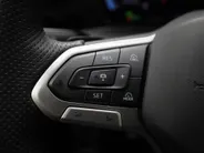 Volkswagen Golf 1.5eTSI/150PK R-Line Black Style DSG · Navigatie · Camera + Parkeersensoren · Apple/Android Car Play · Garantie t/m 18-11-2026  · EXTRA INRUILKORTING ·