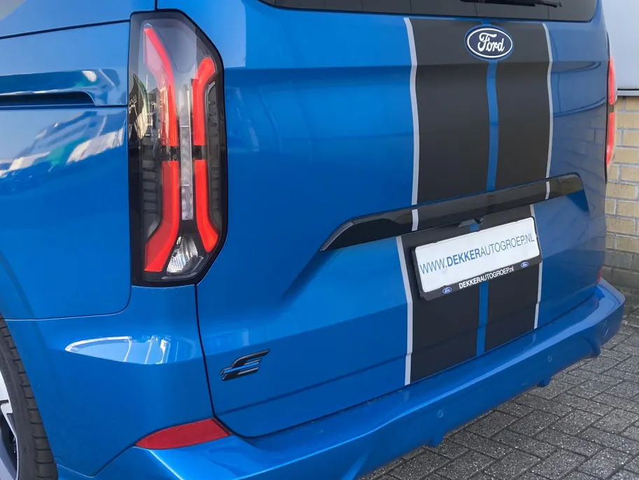 Ford Tourneo Custom E-Custom 65kW 218pk Sport 8- 340 L1H1 Sport ELEKTRISCH-Personenvervoer 8 zitplaatsen-Panoramadak-Sportuitvoering