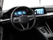 Volkswagen Golf 1.0 eTSI 110pk DSG Life Business · Camera · Apple/Android Car Play · ACC · Sfeerverlichting · Navigatie · Verkeersbord Detectie · Garantie t/m 06-02-2028 of 100.000km