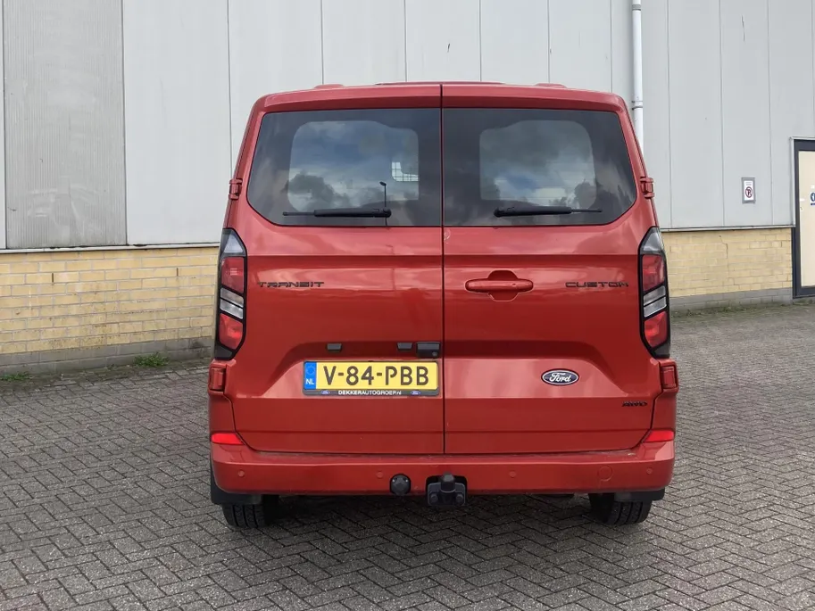 Ford Transit Custom 320 2.0 TDCI 136 pk Automaat AWD Limited L1H1 Navigatie - Apple Carplay/Anrdoid Auto - Ruiten achter - Trekhaak