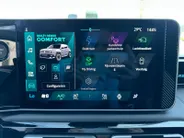Renault 4 comfort range iconic 52 kWh | Stuur- & Stoelverwarming | Sfeerverlichting | Apple Carplay & Android Auto | Harman & Kardon Audio | Camera | Navigatie | Parkeersensoren | Rijdende Demo | Beschikbaar vanaf November 2026
