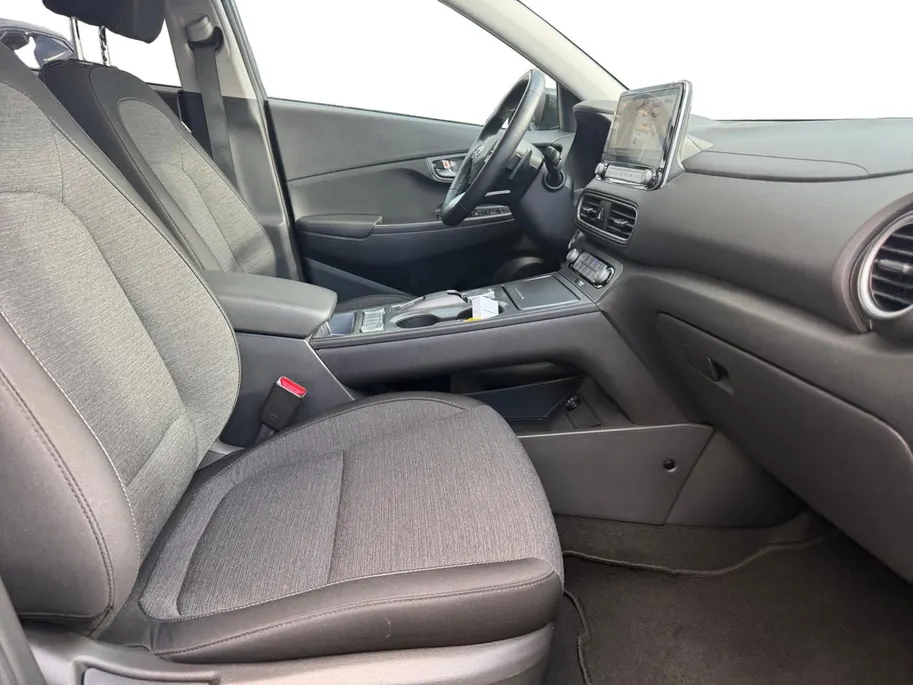 Hyundai Kona EV Fashion Design 39 kWh | Zeer nette auto | Dealer onderhouden | SOH 89,7% | Zeer compleet | Stoel & stuurverwarming | Apple Carplay / Android Auto |