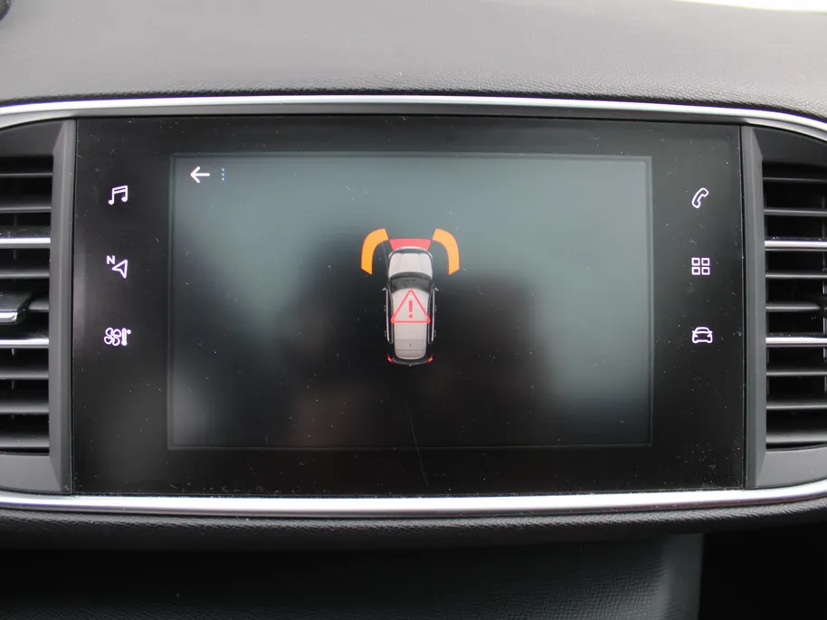 Peugeot 308 1.2 PureTech Allure | Panoramadak | 17” LM | Parkeersensor v+a | Navi | Cruise | Clima | Apple CarPlay/Android Auto |