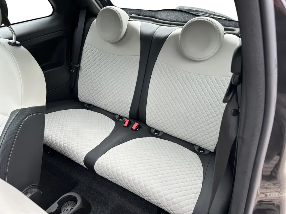 Fiat 500 1.2 Star Panoramadak, Navigatie, Airco etc! Super gave uitvoering! NU RIJKLAAPRIJS incl. 12 Maandag GARANTIE! Premiumpakket GRATIS!!