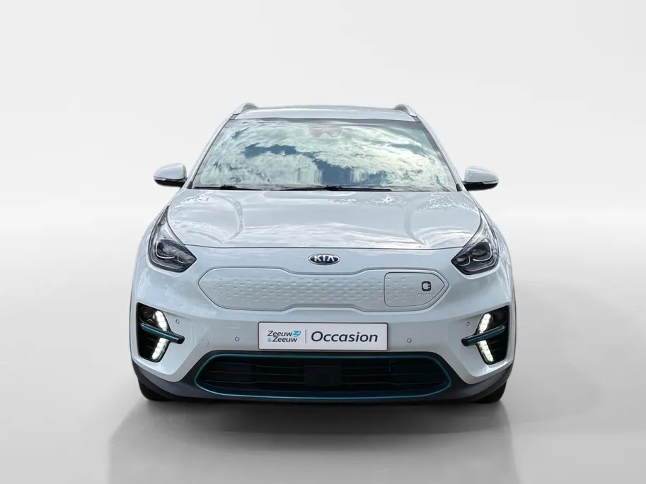 Kia e-Niro ExecutiveLine 64 kWh | Cruise Control | Climate Control | Camera | Navigatie | Stoelverwarming | Stoelventilatie | Stuurverwarming |